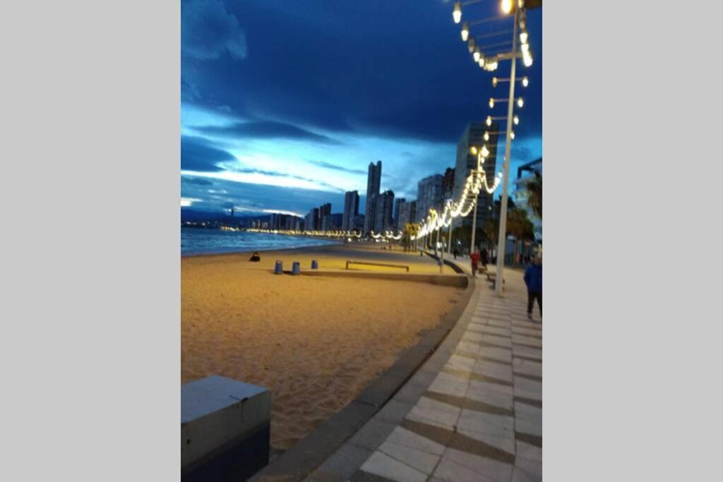 Appartement vue sur mer Avenue de l'Europe Benidorm Extérieur photo